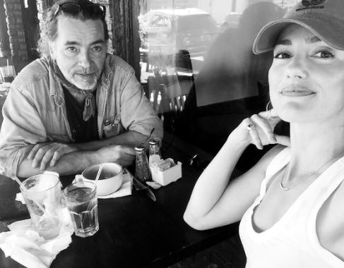 Maureen Dumont Kelly daughter Minka Kelly bond with her father has always been special